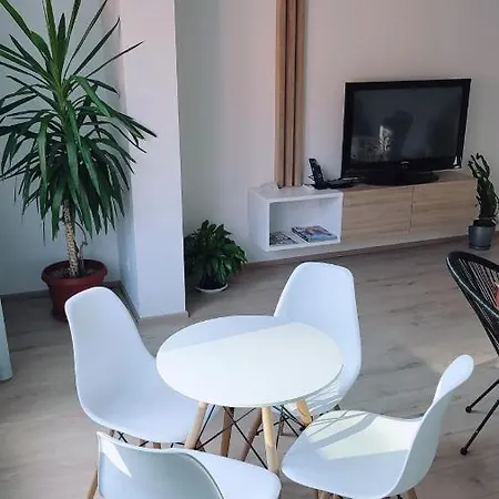 Apartment Apartman Lena *