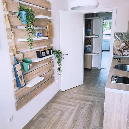 Apartment Apartman Lena Tuzla